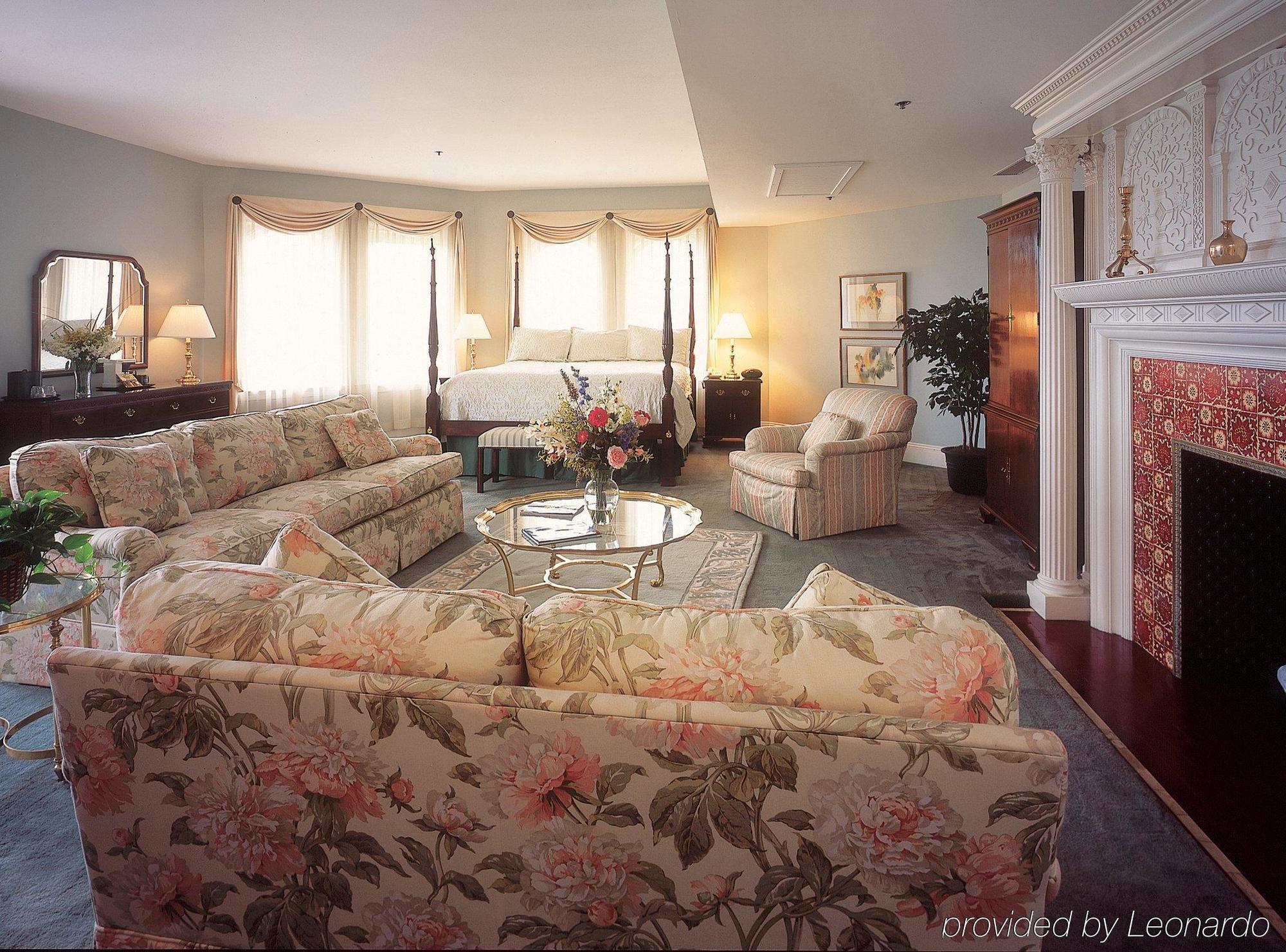 Cranwell Spa And Golf Resort (Adults Only) Ленокс Номер фото