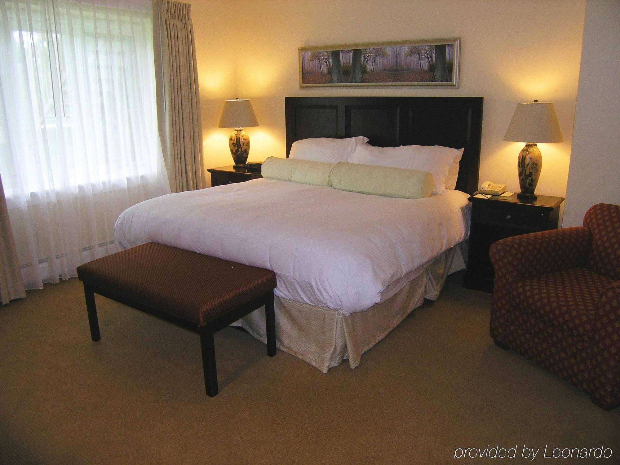 Cranwell Spa And Golf Resort (Adults Only) Ленокс Номер фото