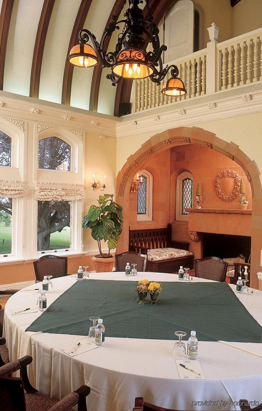 Cranwell Spa And Golf Resort (Adults Only) Ленокс Удобства фото