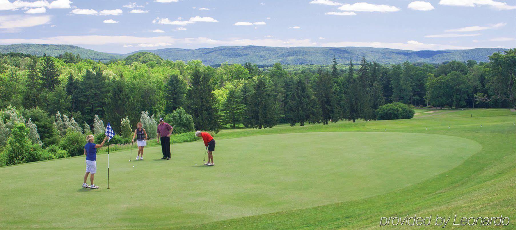 Cranwell Spa And Golf Resort (Adults Only) Ленокс Экстерьер фото
