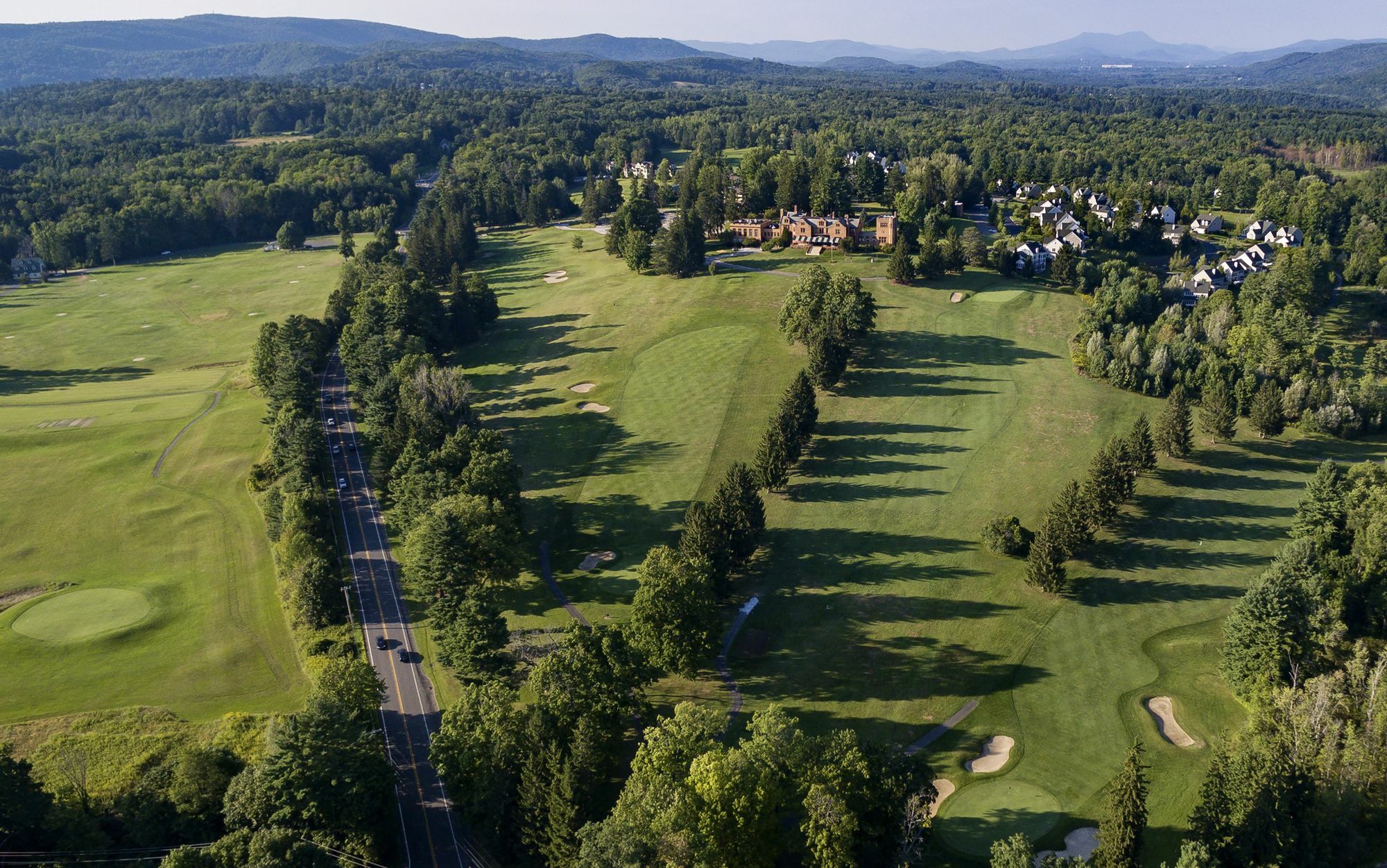 Cranwell Spa And Golf Resort (Adults Only) Ленокс Экстерьер фото